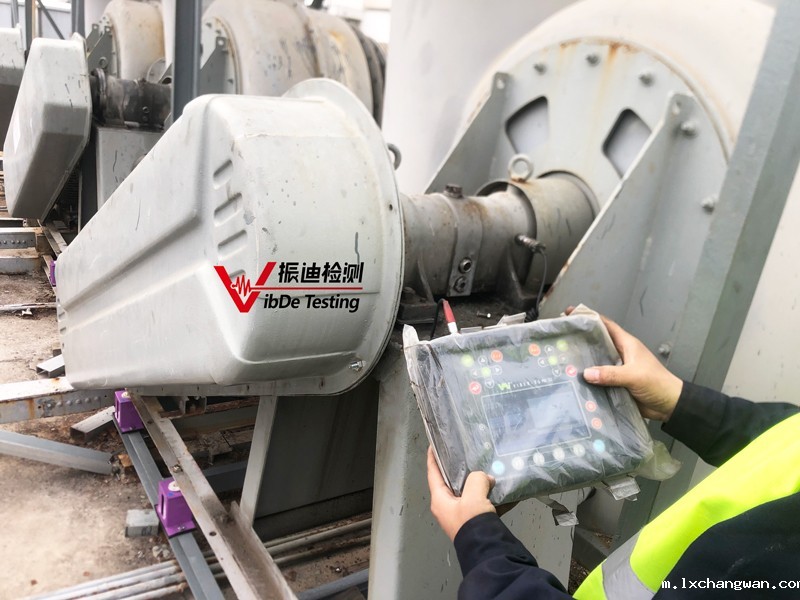 酸碱排风机振动检测X5.jpg